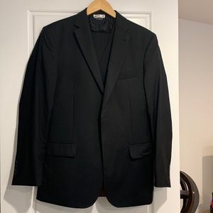 Men’s Joe. A Bank 3 piece black suit